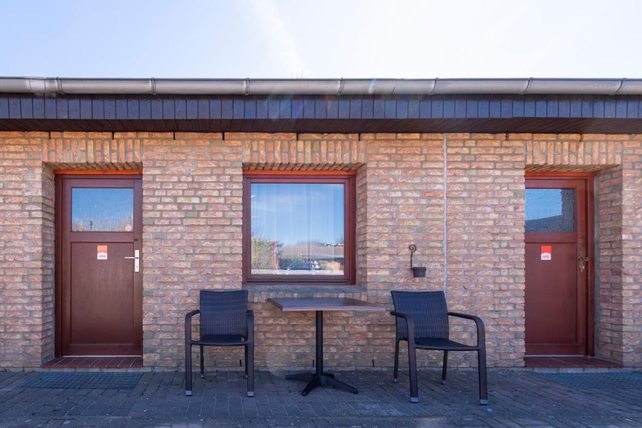 Aparthotel Stralsund Studios Und Apartments Bagian luar foto