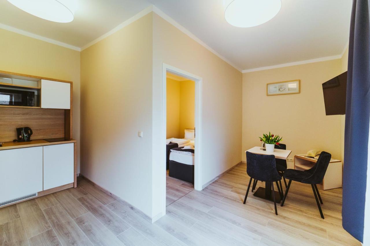 Aparthotel Stralsund Studios Und Apartments Bagian luar foto