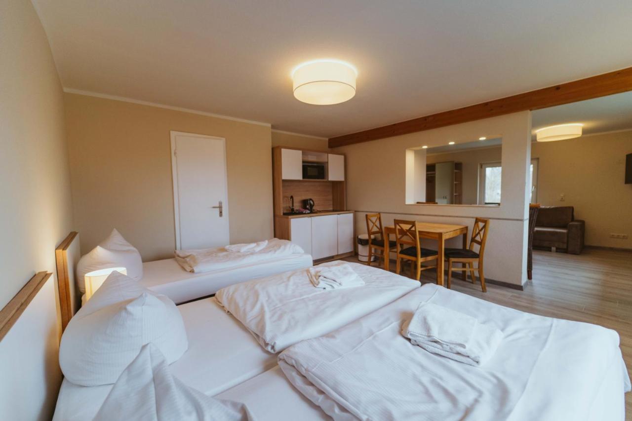 Aparthotel Stralsund Studios Und Apartments Bagian luar foto