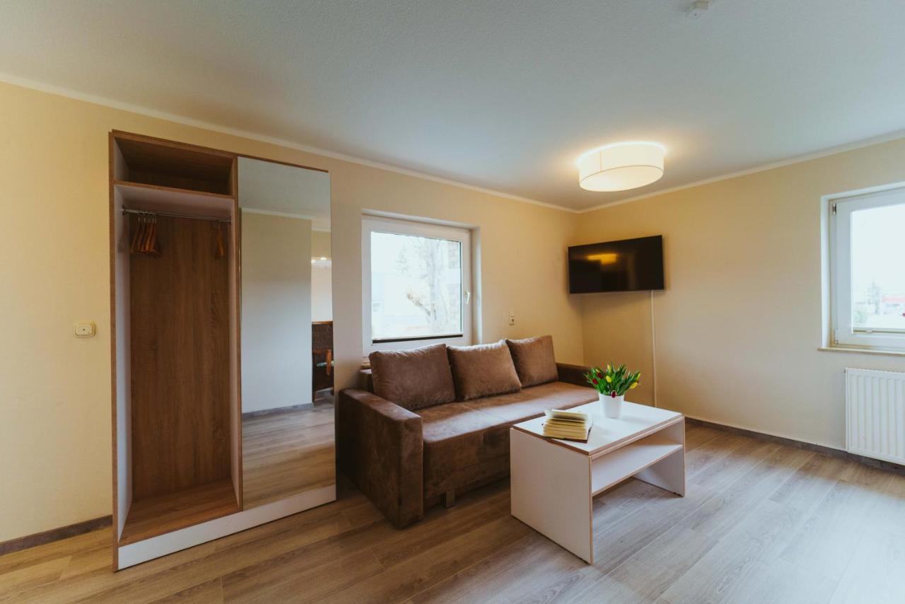 Aparthotel Stralsund Studios Und Apartments Bagian luar foto